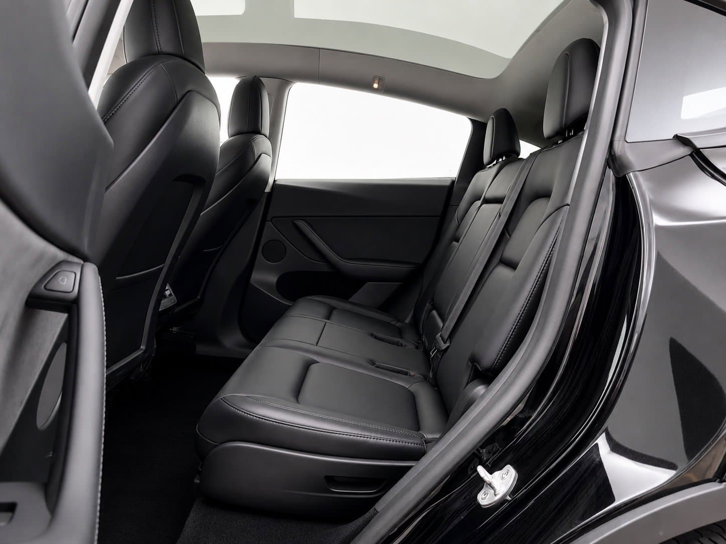 2022 Tesla Model Y — photo 10 of 10