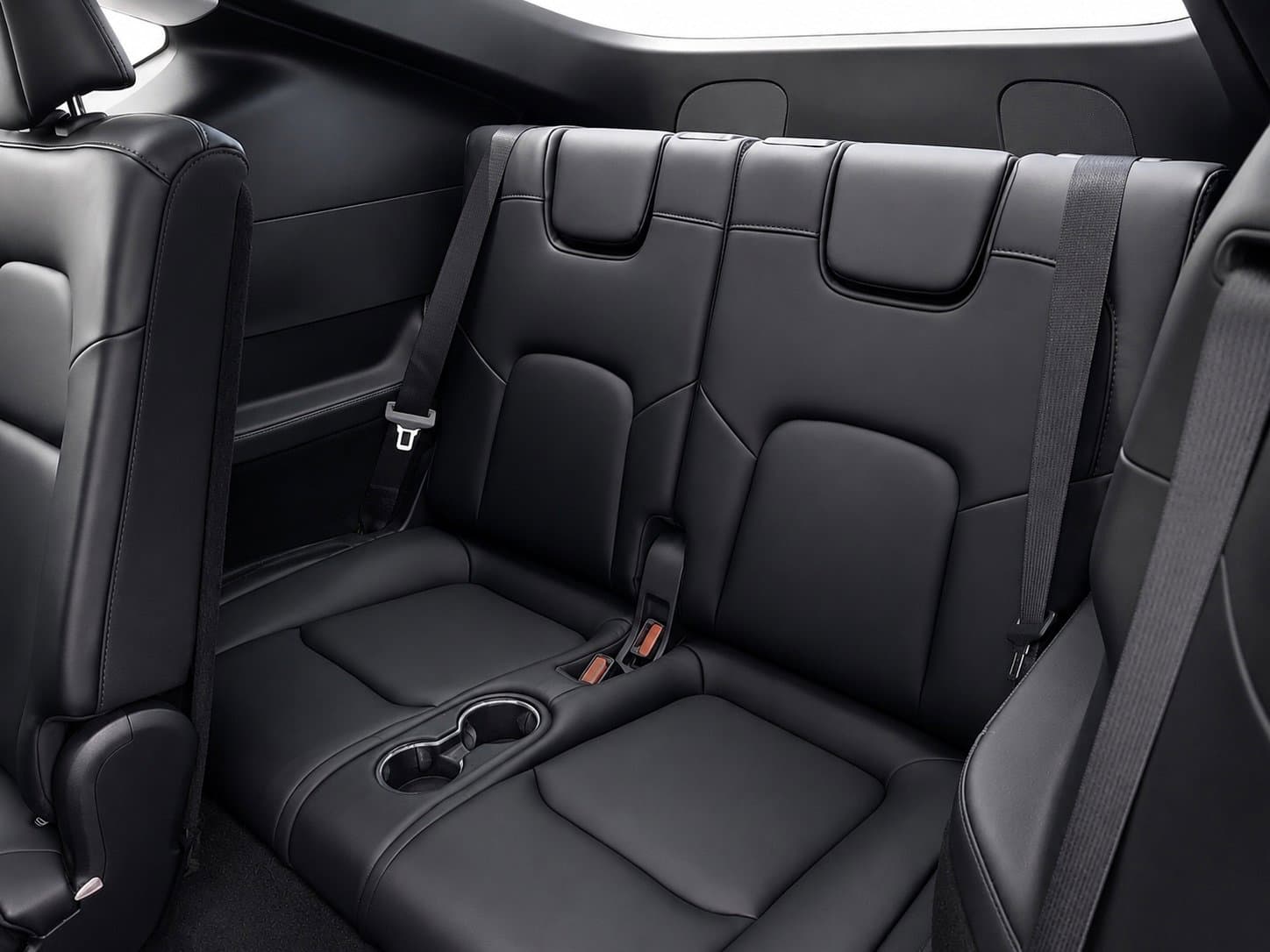 2022 Tesla Model Y — photo 8 of 10