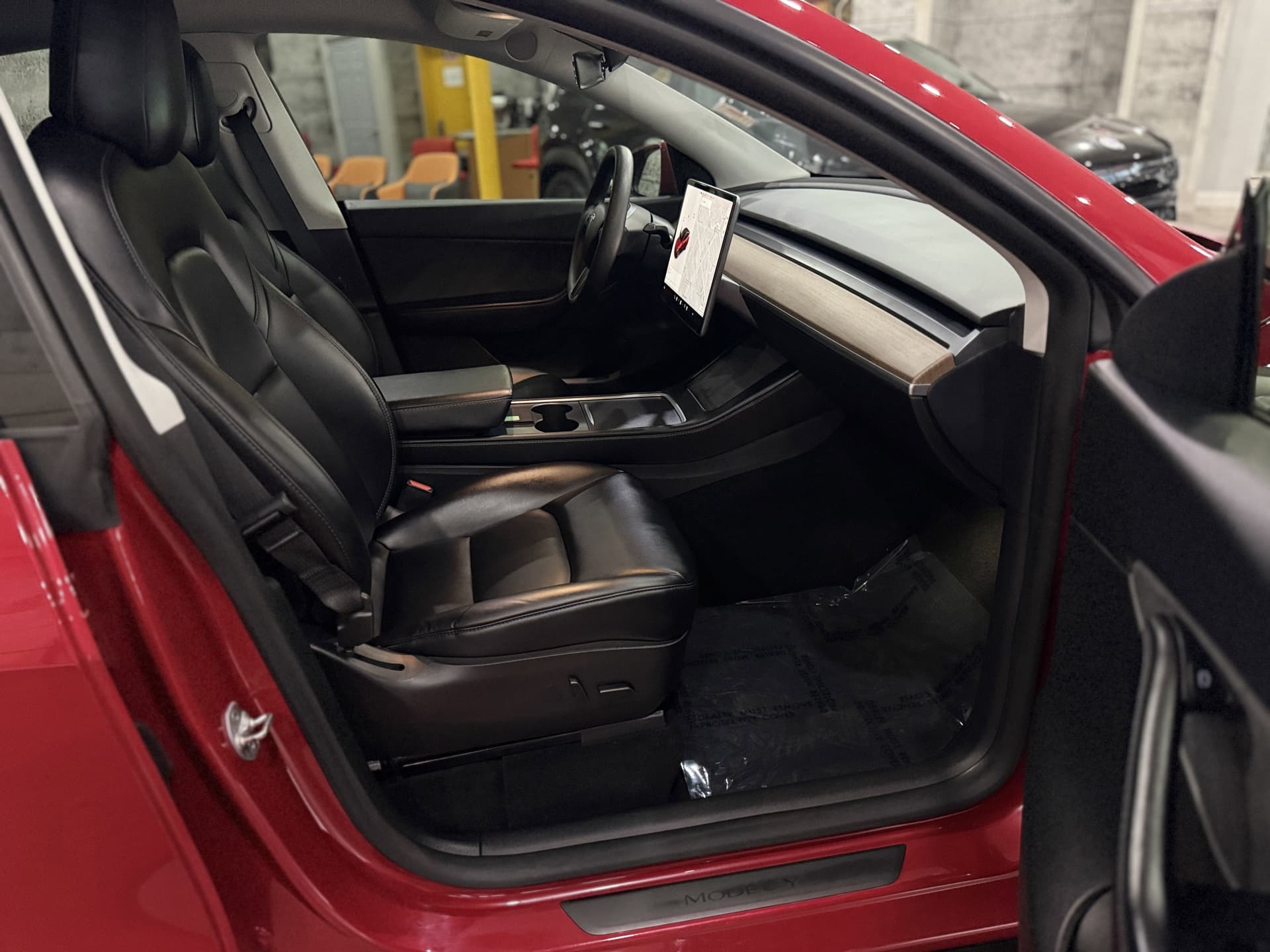2022 Tesla Model Y — photo 6 of 8