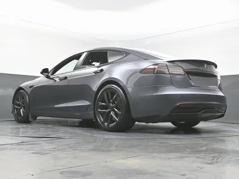 2022 Tesla Model S — photo 5 of 14