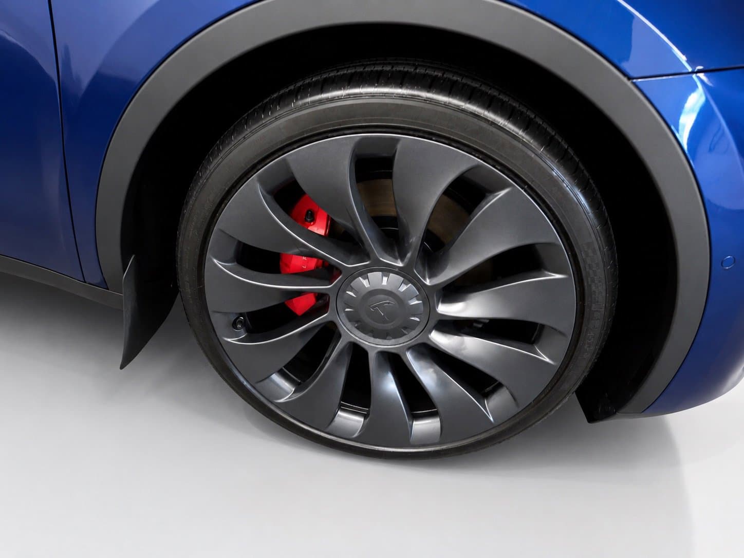2022 Tesla Model Y — photo 6 of 10