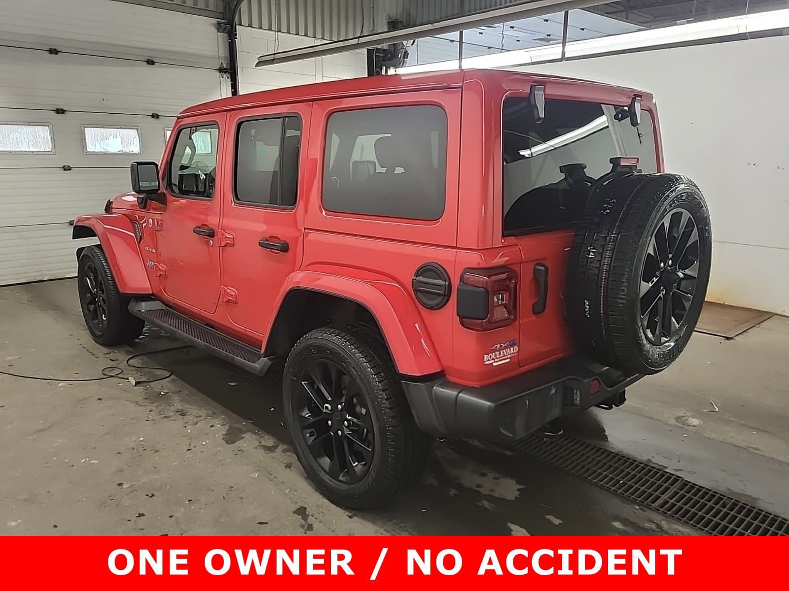 2021 Jeep Wrangler 4xe — photo 4 of 11