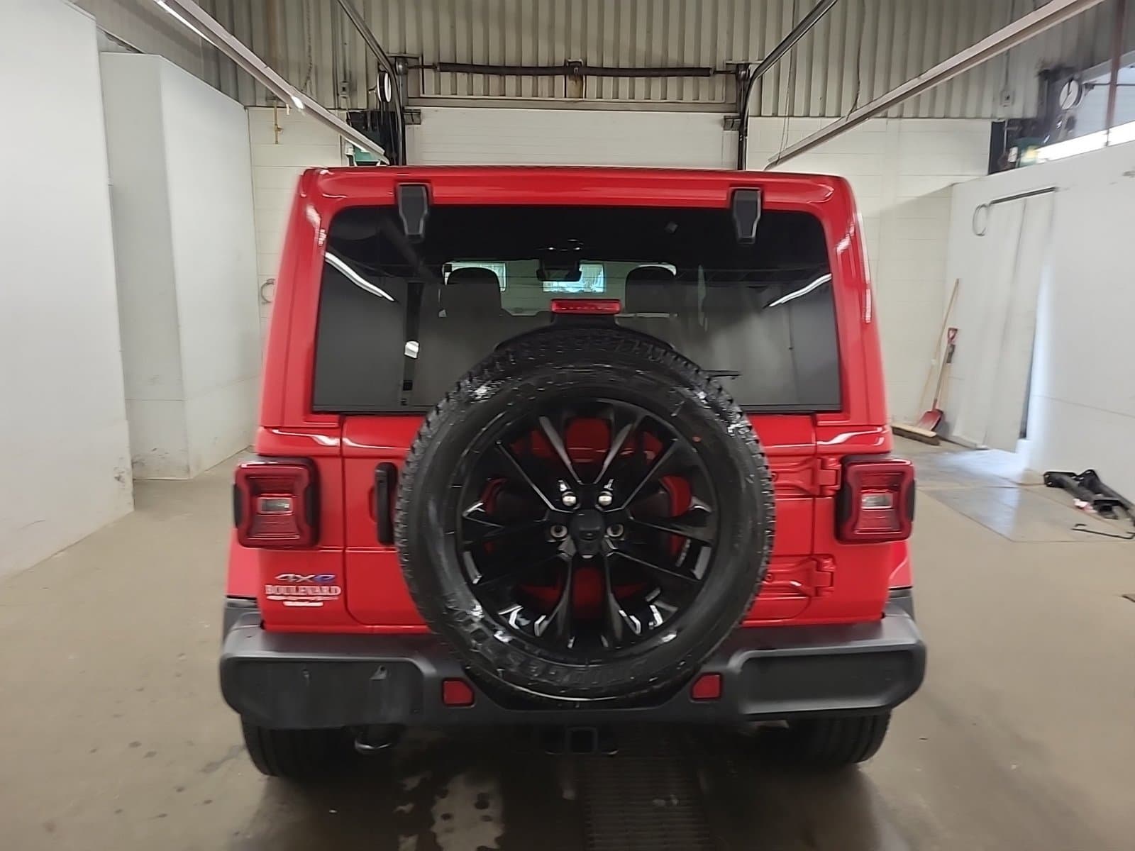 2021 Jeep Wrangler 4xe — photo 5 of 11