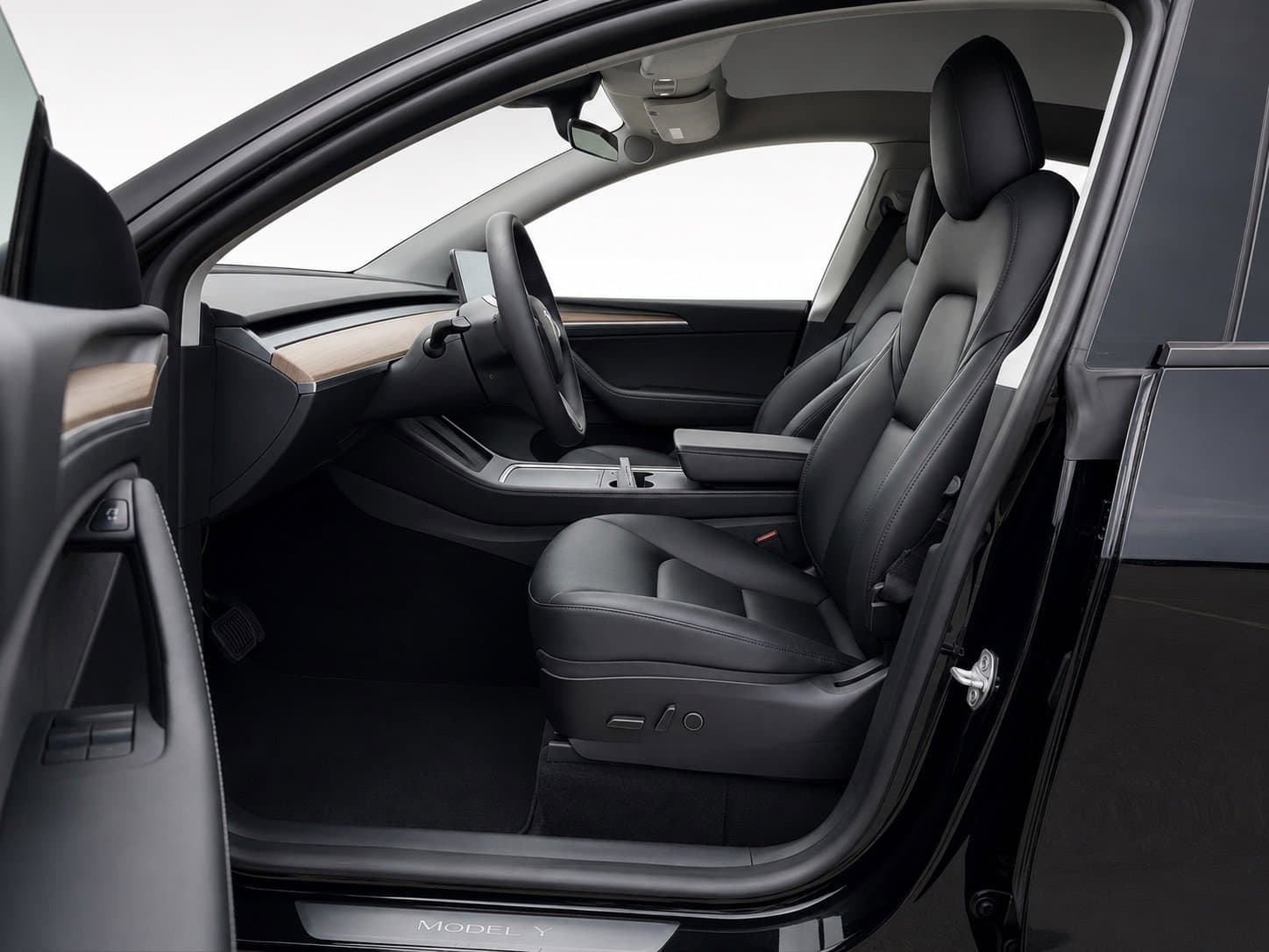 2022 Tesla Model Y — photo 5 of 10