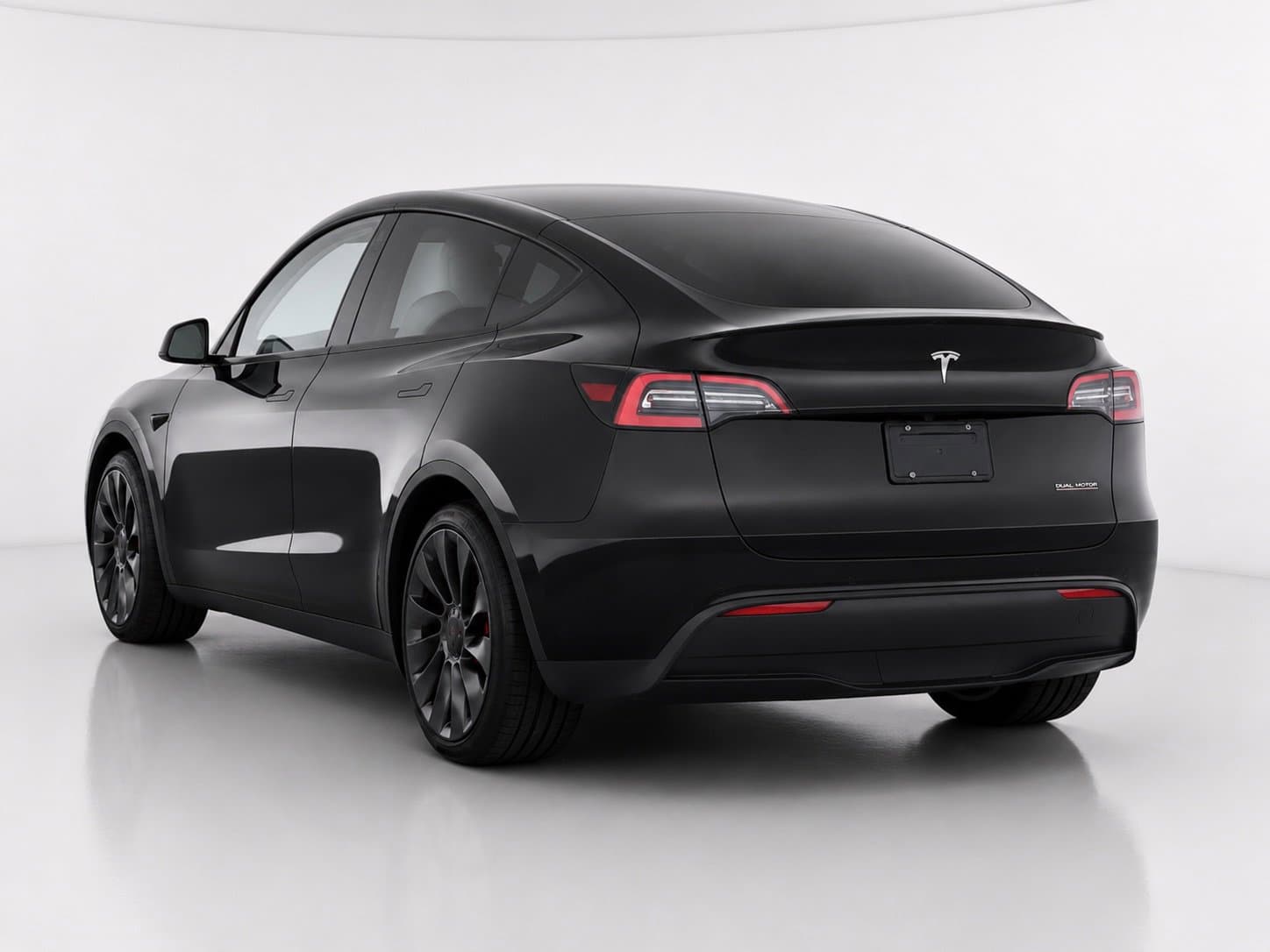 2022 Tesla Model Y — photo 4 of 8