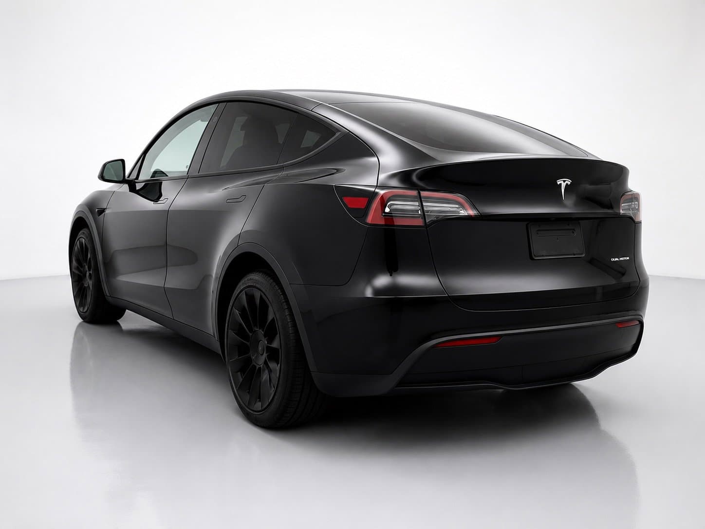2022 Tesla Model Y — photo 4 of 10